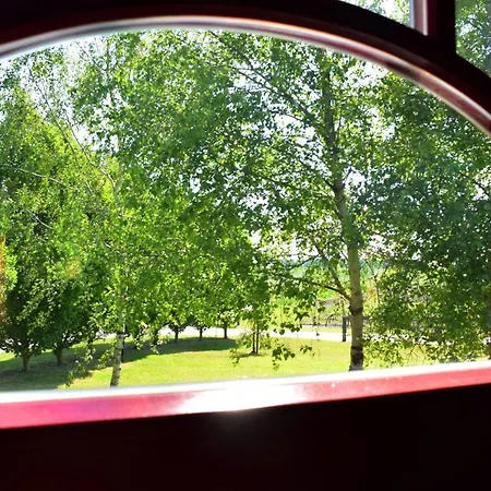 Domaine Des Vigneres 4*