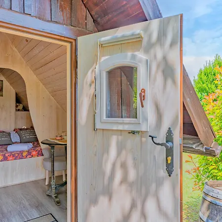 Domaine Des Vigneres 4* Saint-Maurice-de-Tavernole