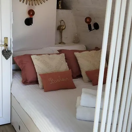 Domaine Des Vigneres Guest house Saint-Maurice-de-Tavernole